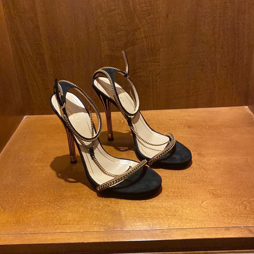 Gucci chain heels. Never worn. Size 39. Purchased from Saks.